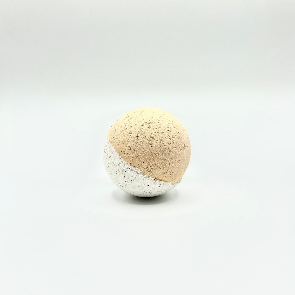 Horne & Fynn- Oat & white Clay Bath bomb